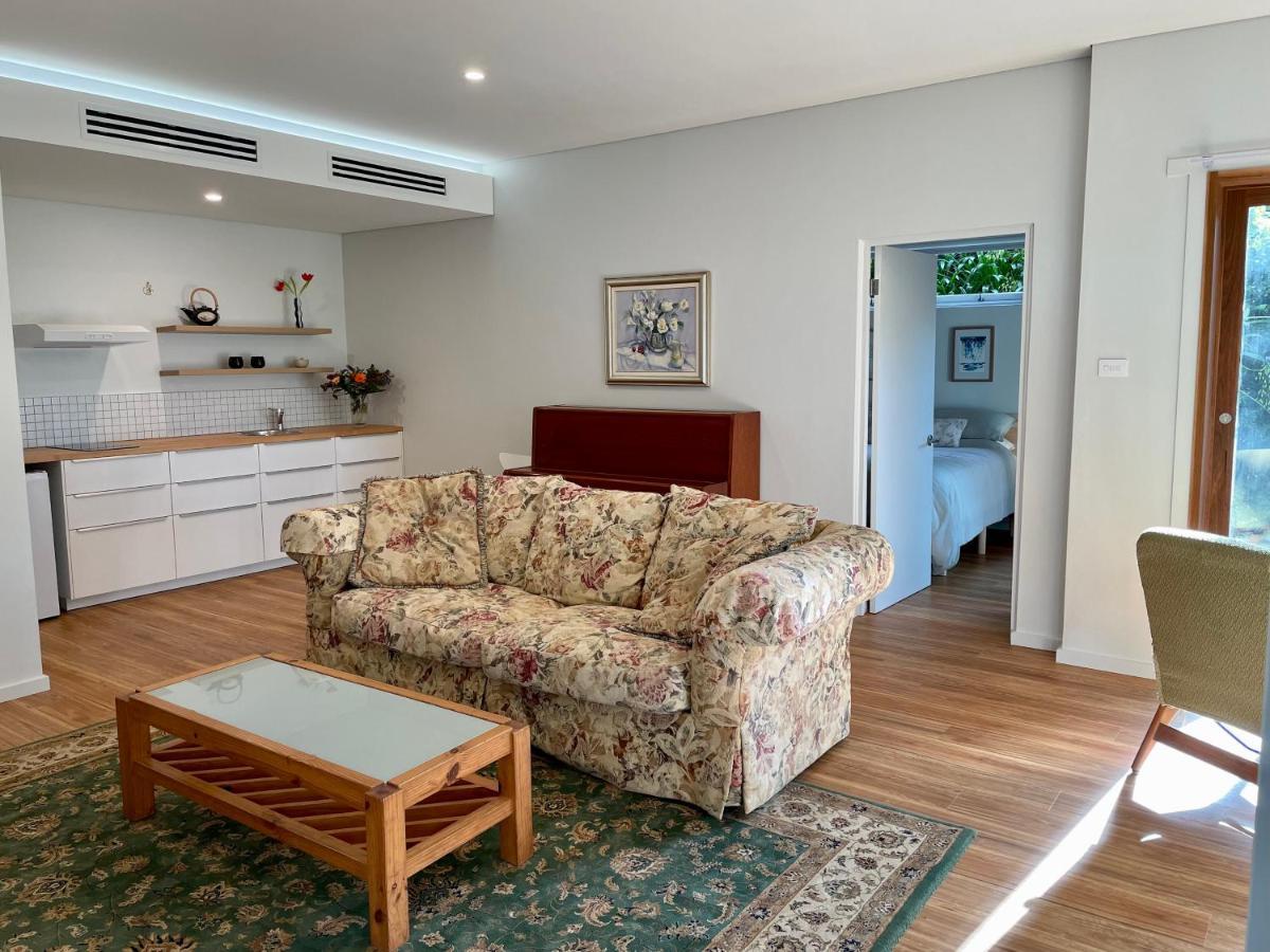 Tranquil Garden Apartment With Living Room Вуллонгонг Экстерьер фото